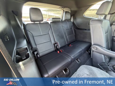 Used 2024 GMC Acadia Elevation w/ Luxury Package AWD/4WD image 18