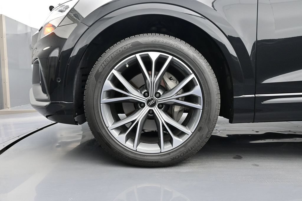 Used 2022 Audi Q8 Premium Plus AWD/4WD image 6