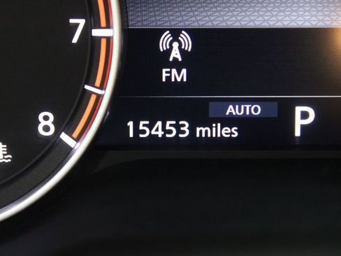 Used 2024 Nissan Rogue SV image 5