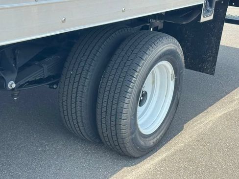 New 2026 Ford E-450 and Econoline 450 Super Duty w/ Power Equipment Group RWD image 10