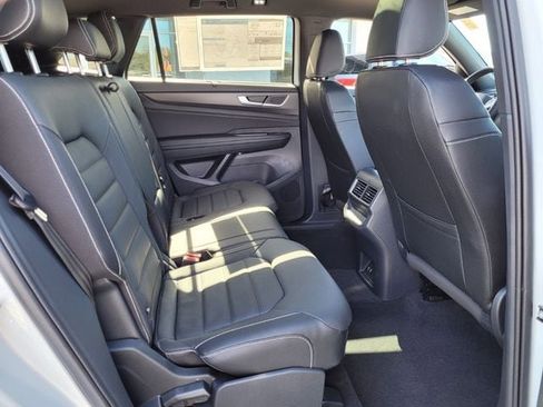 New 2026 Volkswagen Atlas Cross Sport SEL R-Line image 13