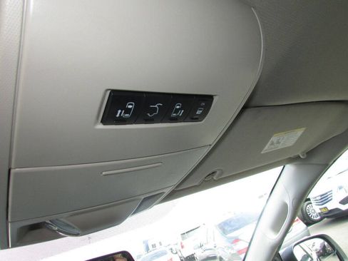 Used 2015 Dodge Grand Caravan SXT FWD image 62