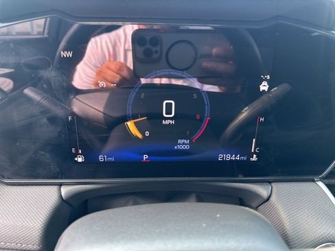 Used 2024 Chevrolet TrailBlazer LT w/ LT Cold Weather Package image 14