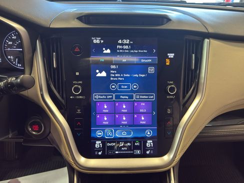 Used 2020 Subaru Outback Limited image 19