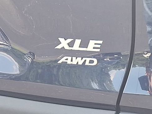 Used 2025 Toyota RAV4 XLE AWD/4WD image 24