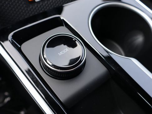 New 2026 Chevrolet Equinox LT w/ Convenience Package II image 14