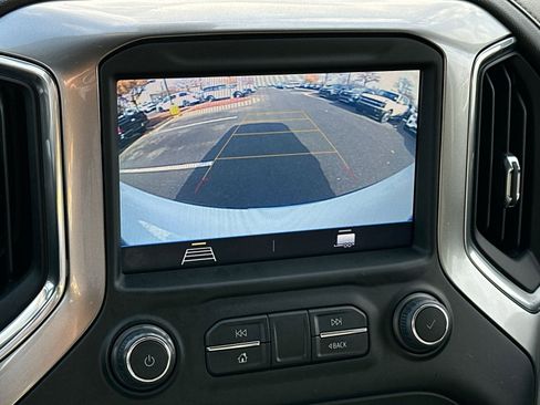 Used 2022 Chevrolet Silverado 1500 LT image 25