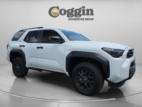 Used 2025 Toyota 4Runner SR5 RWD image 7