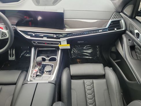 Used 2026 BMW X5 M Competition w/ Executive Package image 16