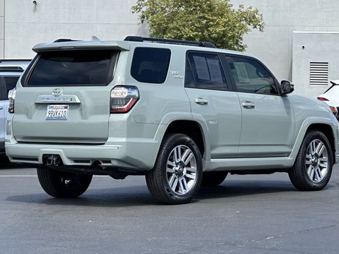 Used 2022 Toyota 4Runner TRD Sport w/ Technology Package RWD image 2