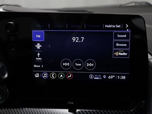 Used 2023 Chevrolet Corvette Stingray Preferred Cpe w/ Z51 Performance Package RWD image 9