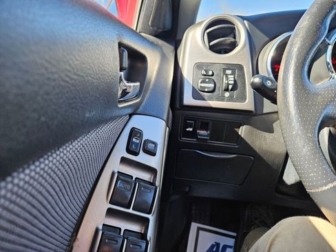 Used 2003 Toyota Matrix XRS image 11