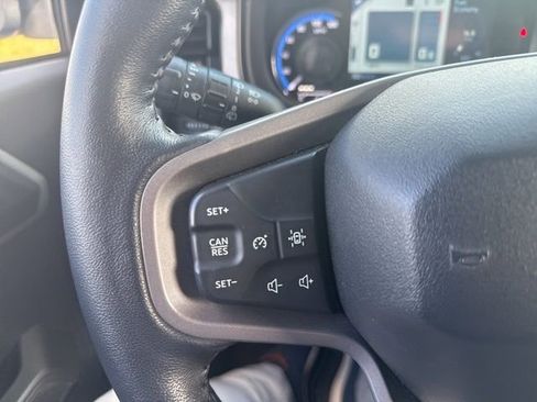 Used 2023 Ford Bronco Badlands image 22