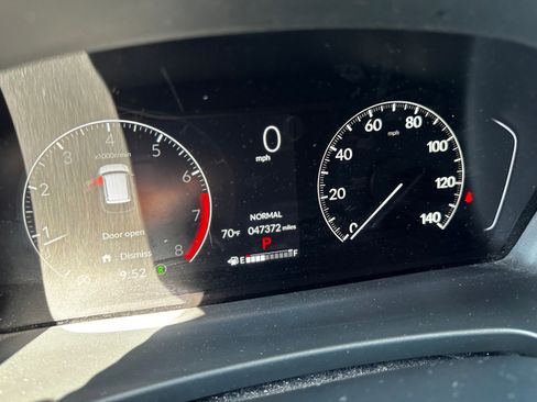 Used 2023 Honda Pilot LX image 21