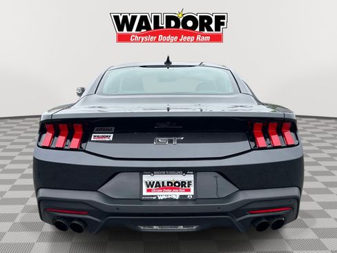 Used 2024 Ford Mustang GT Premium RWD image 5