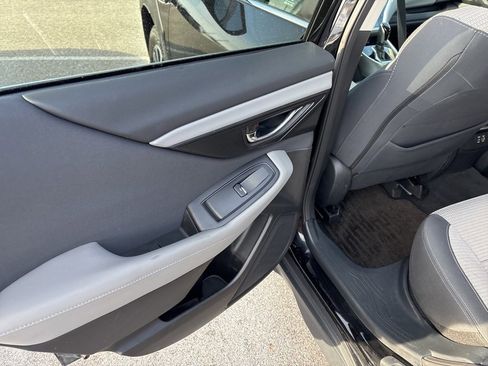 Used 2024 Subaru Outback Premium image 11