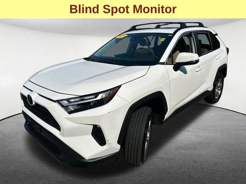 Used 2024 Toyota RAV4 XLE w/ Convenience Package AWD/4WD image 5