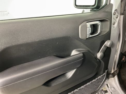 Used 2020 Jeep Wrangler Unlimited Sport AWD/4WD image 16