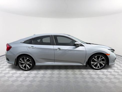 Used 2020 Honda Civic Touring image 4
