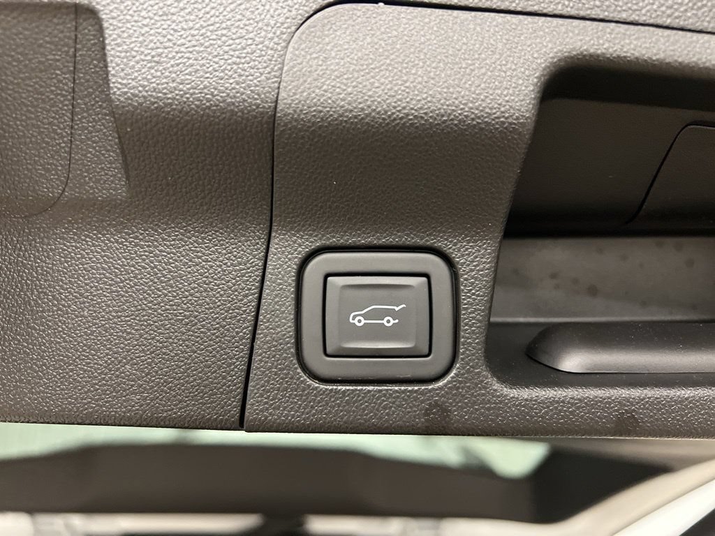Certified 2023 GMC Acadia SLE w/ Driver Convenience Package AWD/4WD image 8