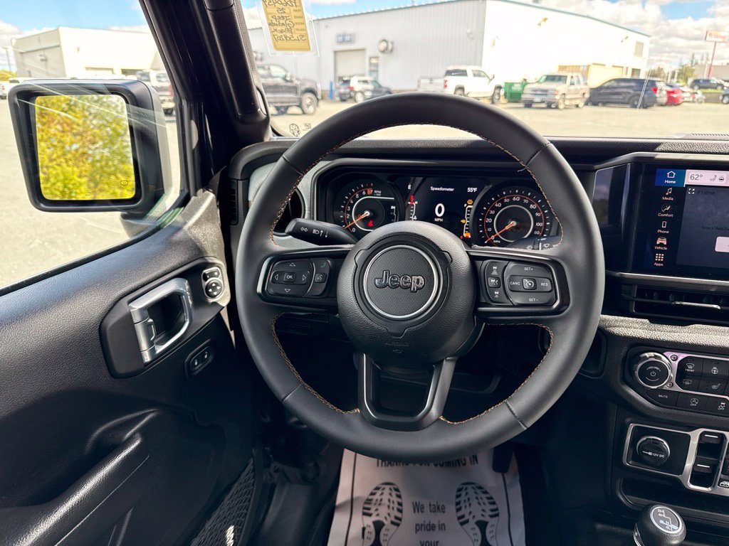 Used 2025 Jeep Gladiator Sport AWD/4WD image 14
