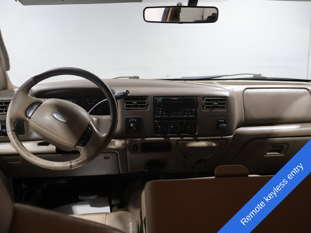 Used 2004 Ford F350 Lariat AWD/4WD image 3