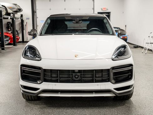 Used 2023 Porsche Cayenne Turbo GT image 4