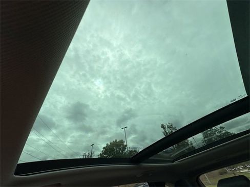 Used 2024 Hyundai Tucson Limited image 34