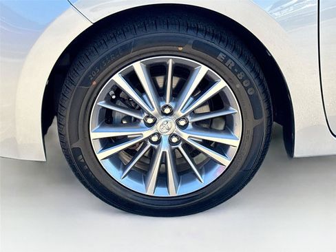 Used 2014 Toyota Corolla LE FWD image 28