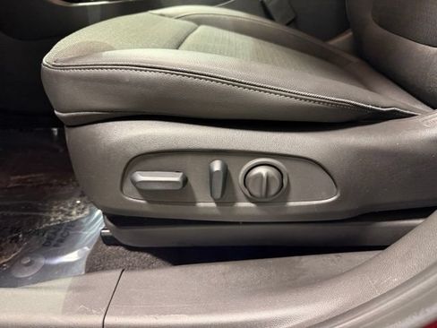 Used 2023 Buick Encore GX Select FWD image 13