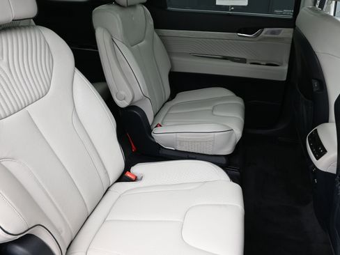 Used 2024 Hyundai Palisade Calligraphy image 26