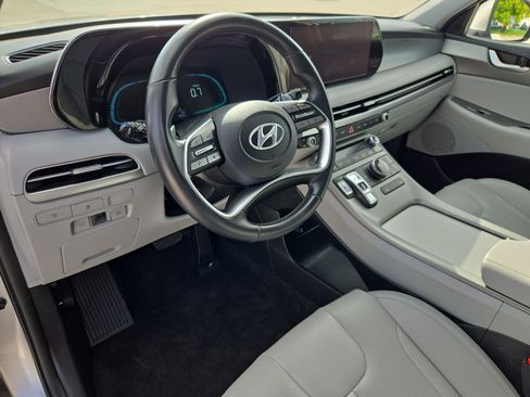 Used 2024 Hyundai Palisade SEL FWD image 12