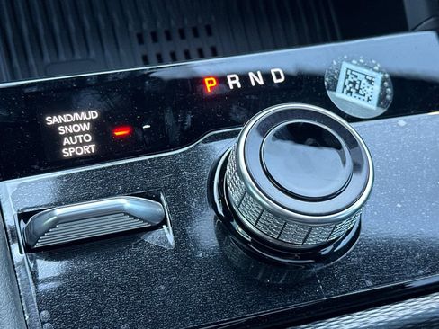 New 2026 Jeep Grand Cherokee Altitude image 19