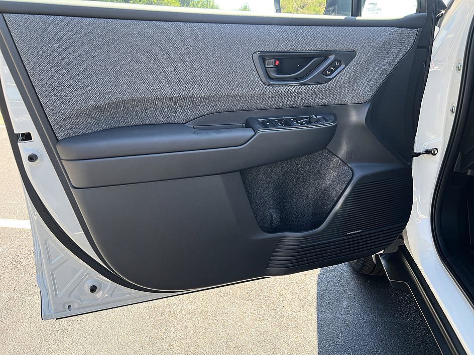 New 2026 Subaru Outback Limited AWD/4WD image 9