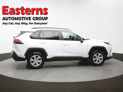 Used 2021 Toyota RAV4 LE FWD image 43