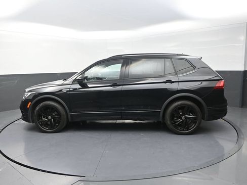Used 2024 Volkswagen Tiguan SE R-Line AWD/4WD image 6