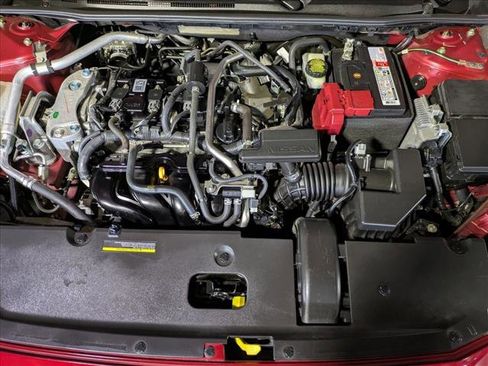 Used 2020 Nissan Sentra SR w/ Premium Package FWD image 24