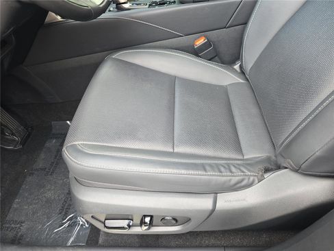 Used 2023 Lexus RX 350 Premium w/ Accessory Package (Z1) FWD image 16