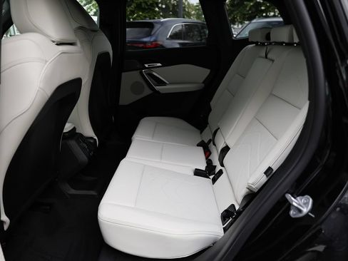 New 2026 BMW X1 xDrive28i w/ Technology Package AWD/4WD image 26