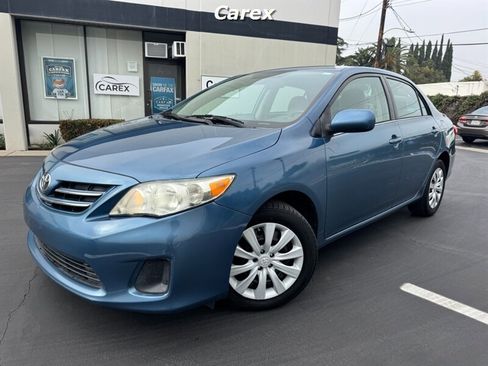 Used 2013 Toyota Corolla LE image 1