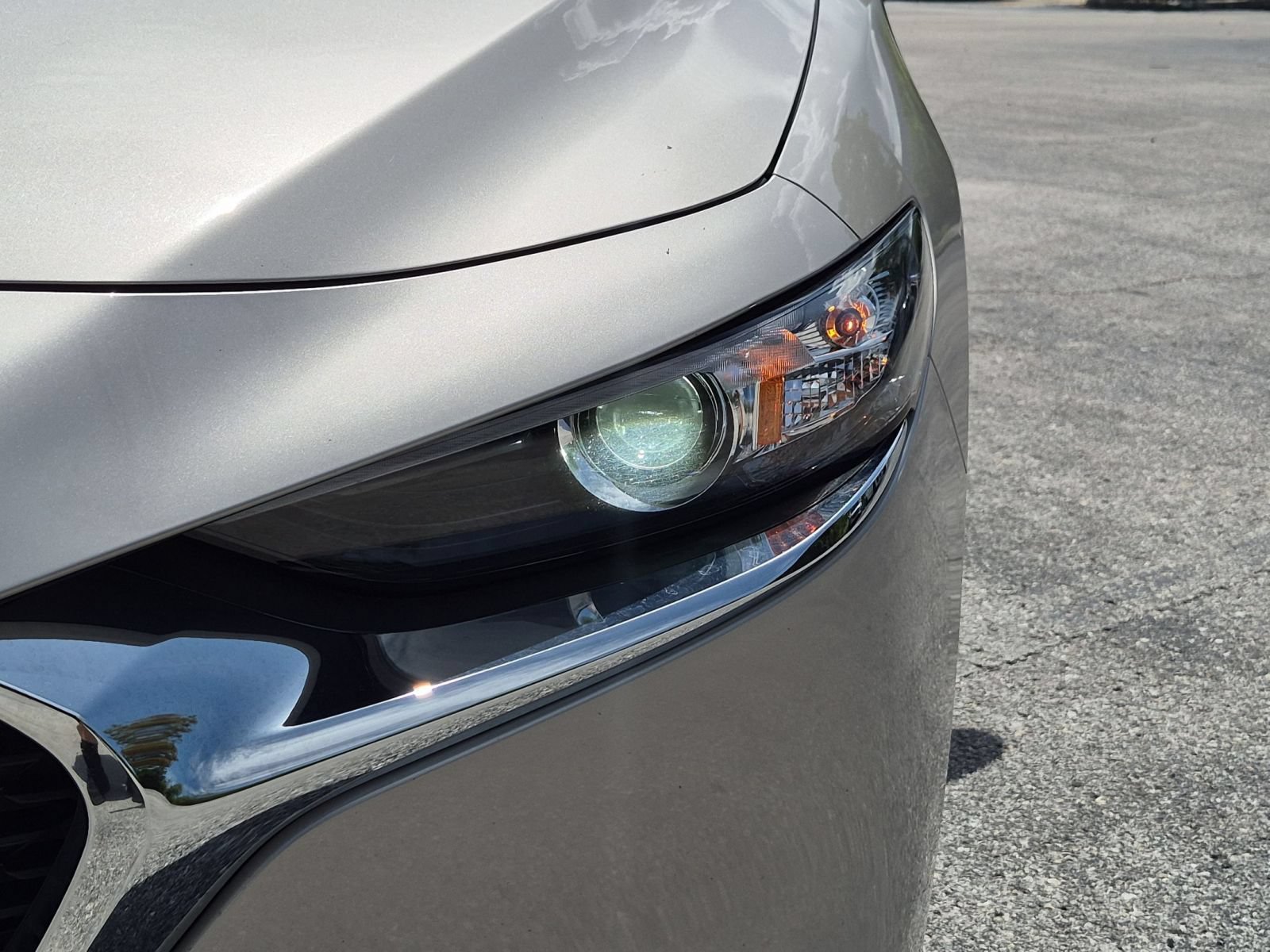 Used 2025 MAZDA MAZDA3 s FWD image 9