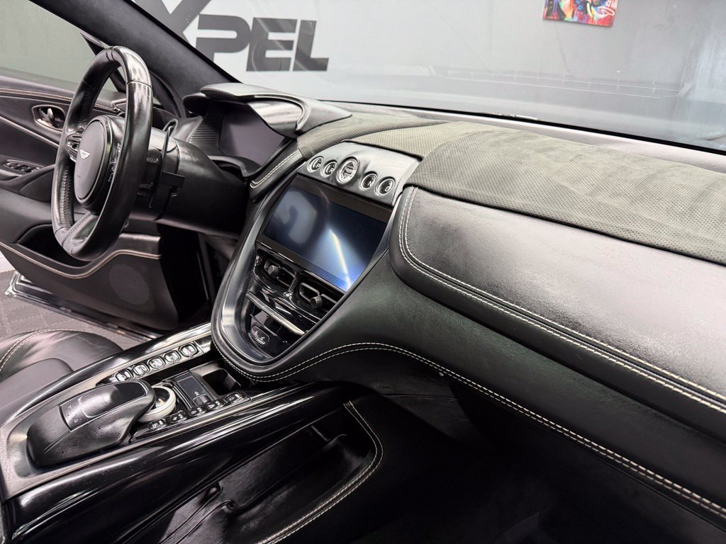 Used 2021 Aston Martin DBX AWD/4WD image 46