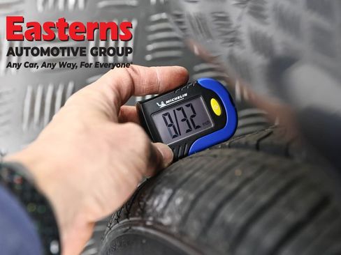 Used 2018 Tesla Model 3 Long Range image 23