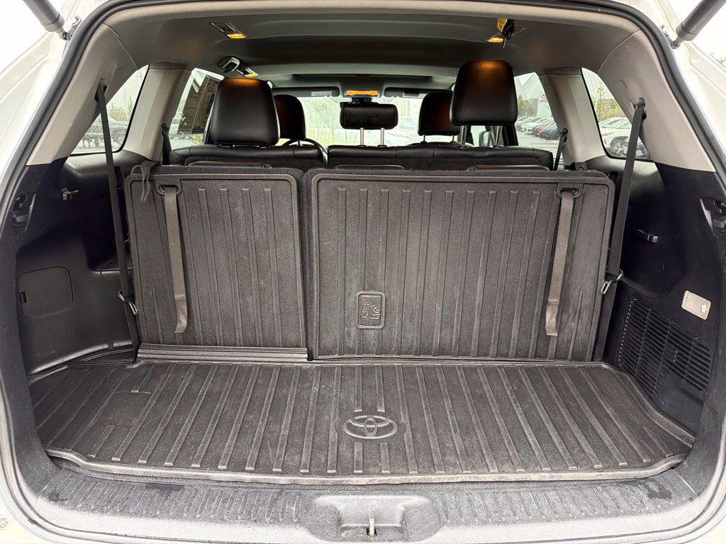 Used 2018 Toyota Highlander Limited AWD/4WD image 18