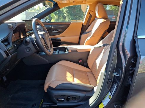 Used 2023 Lexus ES 350 Ultra Luxury image 14