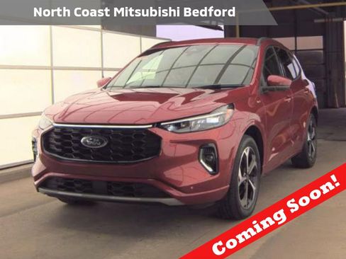Used 2023 Ford Escape ST-Line Elite w/ Premium Technology Package AWD/4WD image 1