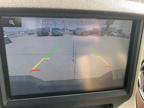 Used 2015 Ford F250 Lariat w/ Lariat Interior Package image 21