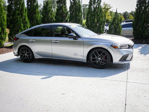 Used 2022 Honda Civic Sport image 11