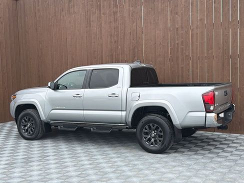 Used 2022 Toyota Tacoma SR5 image 12