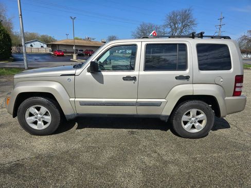 Used 2011 Jeep Liberty Sport w/ Popular Equipment Group image 4